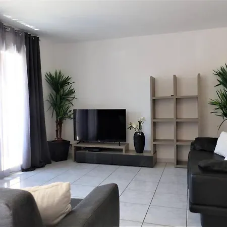 Maison 8 Personnes *